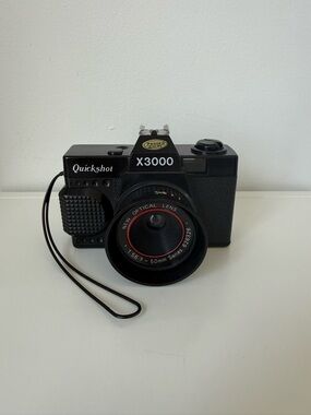 Vintage QUICKSHOT Point & Shoot Film Camera X3000 Optical 50mm